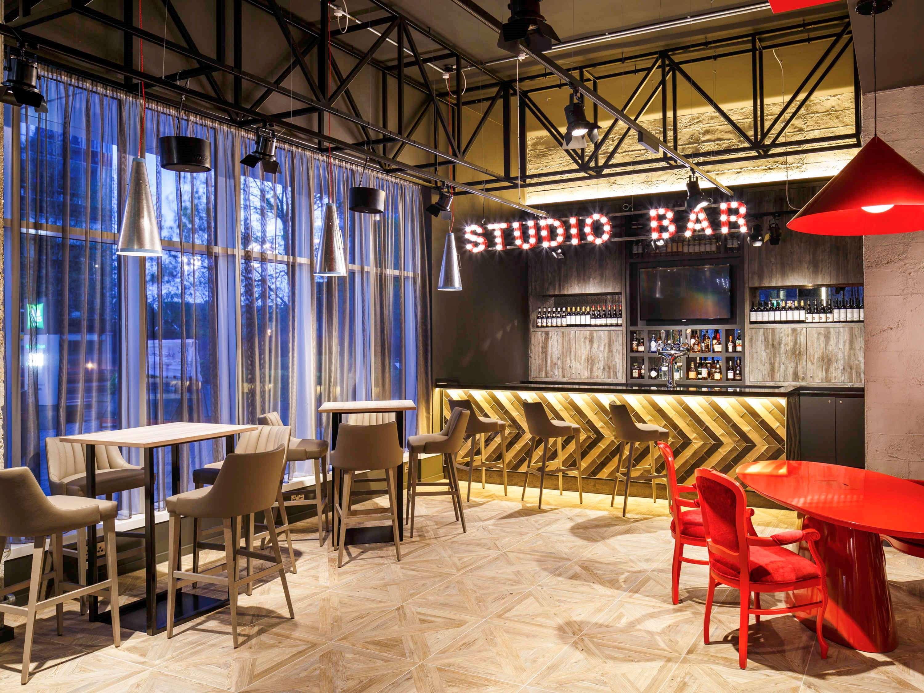 Hotel Ibis Styles London Ealing Zewnętrze zdjęcie