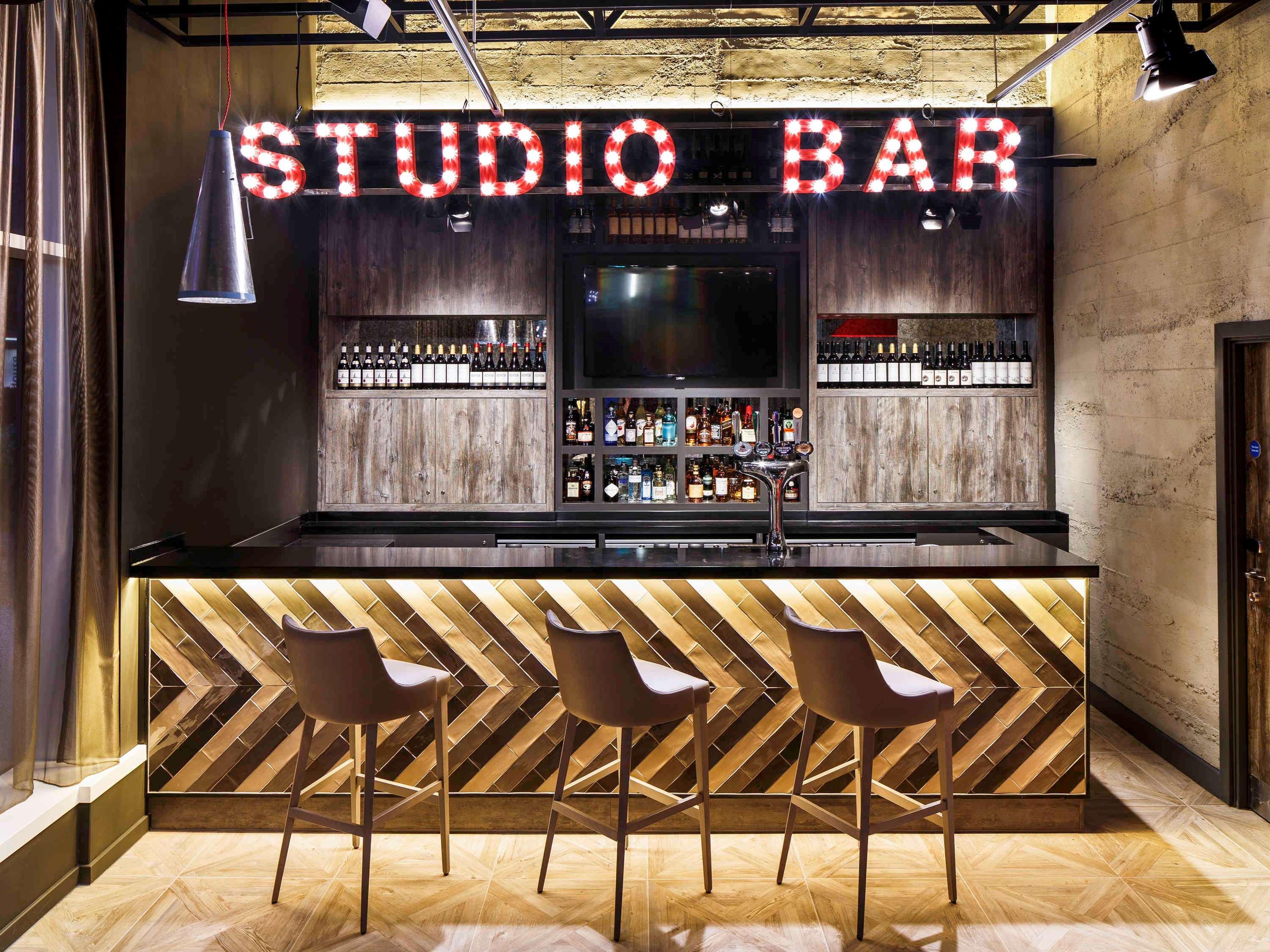Hotel Ibis Styles London Ealing Zewnętrze zdjęcie