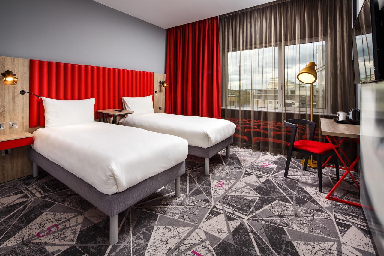 Hotel Ibis Styles London Ealing Zewnętrze zdjęcie