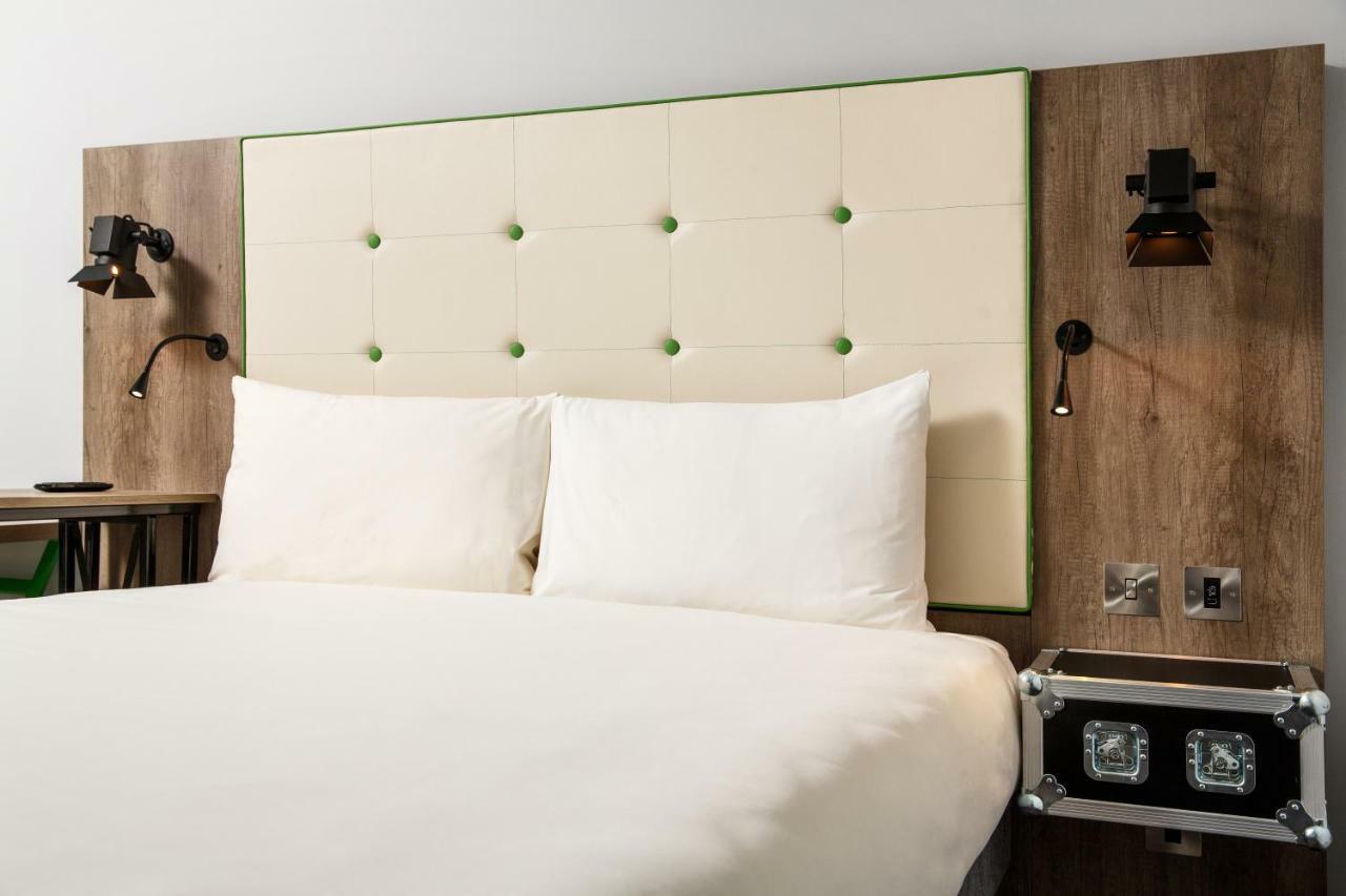 Hotel Ibis Styles London Ealing Zewnętrze zdjęcie